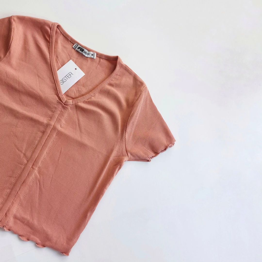 کراپ تاپ جلو گت وارداتی برند اف بی سیستر